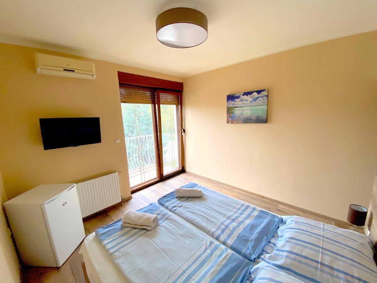 Hotel Unio Vendeghaz 2 Siófok Zewnętrze zdjęcie