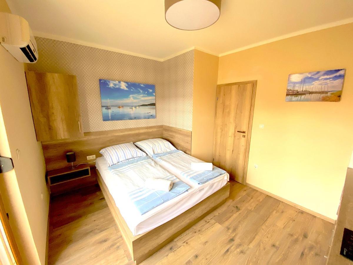 Hotel Unio Vendeghaz 2 Siófok Zewnętrze zdjęcie