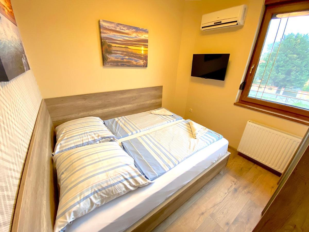 Hotel Unio Vendeghaz 2 Siófok Zewnętrze zdjęcie