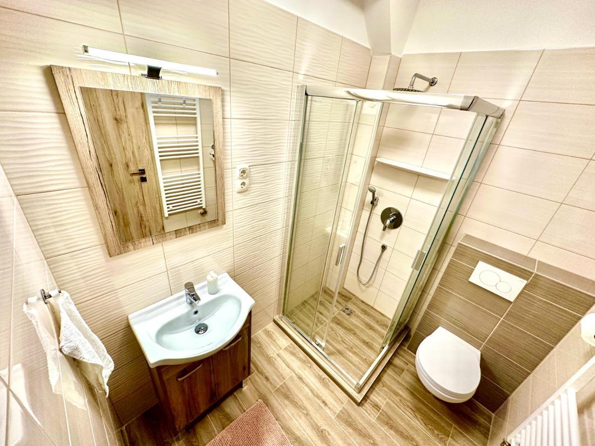 Hotel Unio Vendeghaz 2 Siófok Zewnętrze zdjęcie